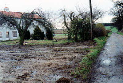 Mill site and lane 1990