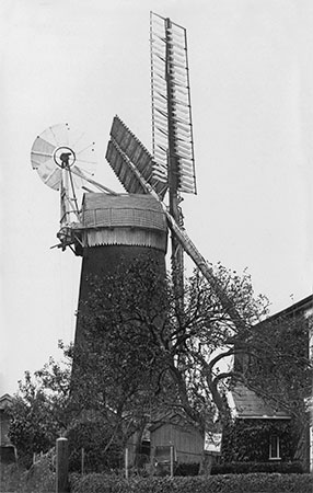 Mill working c.1926