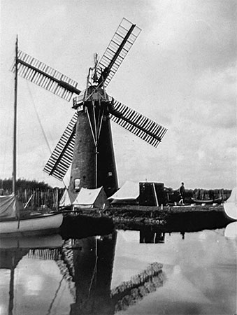 Martham Ferry c.1932