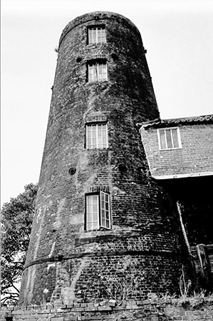 Windmill tower - July 1989