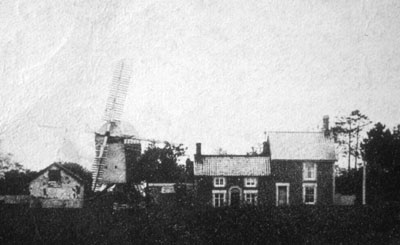 orncett End white postmill c.1910.