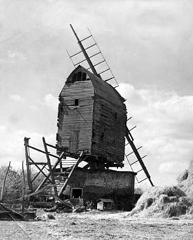 Garboldisham postmill c.1952