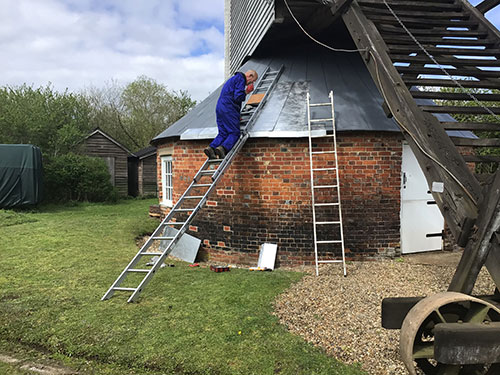 Roundhouse roof with aluminium covering being fitted over the plywood - 25th April 2023