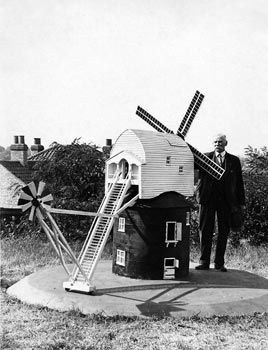 Joseph Canham and his model c.1950