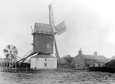 Mill working c.1904