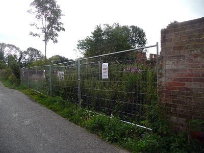 Site fence erected 6th July 2011