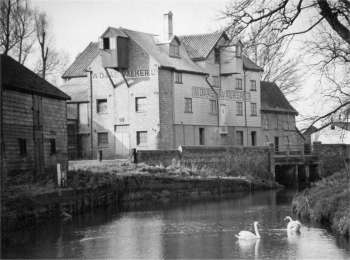 WD& AE Walker's mill in the 1950s
