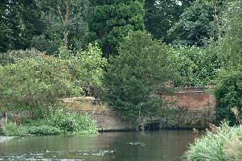 Remains of the brick base 25th August 2003