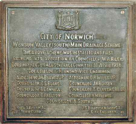 Plaque c.1925