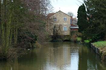 Headrace January 2003